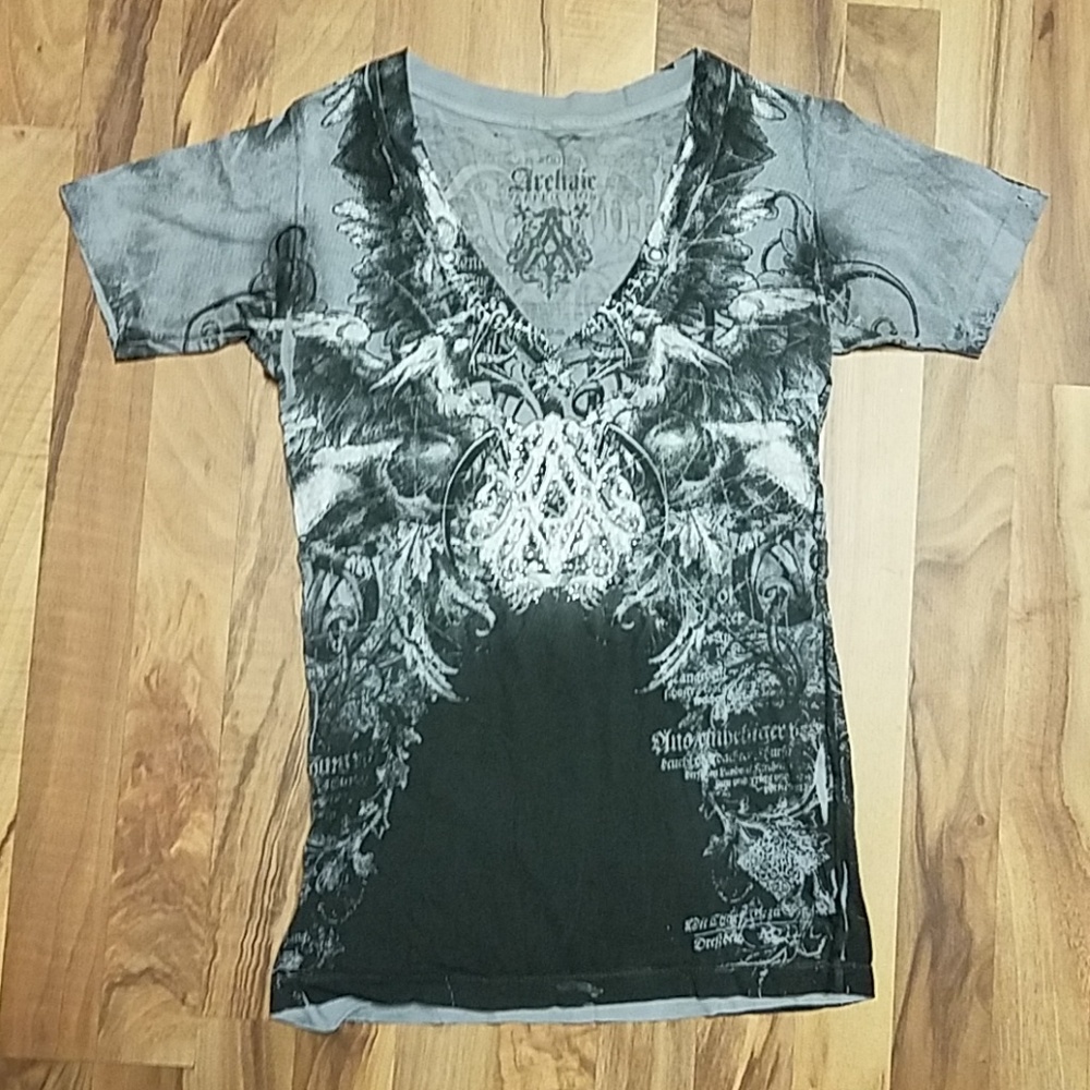 Archaic by Affliction Medium Shirt